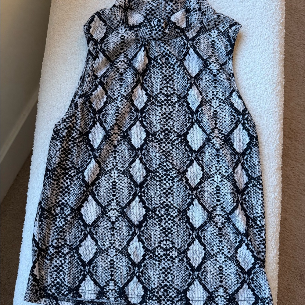 Sleeveless Snakeskin Print Top